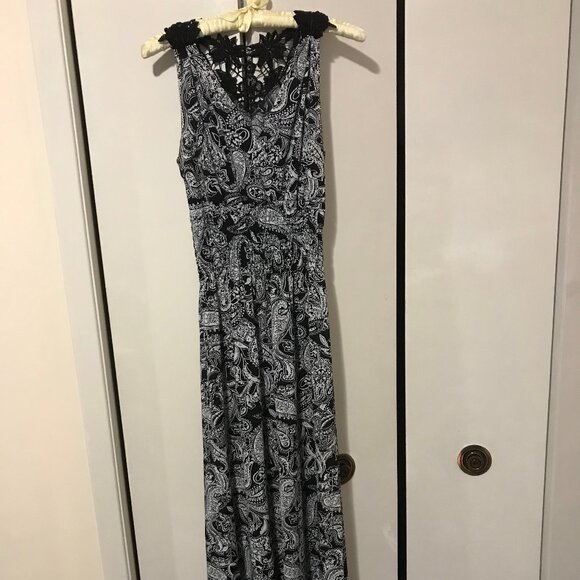 Ladies Black And White Summer Dress Size Small - Picture 1 of 3